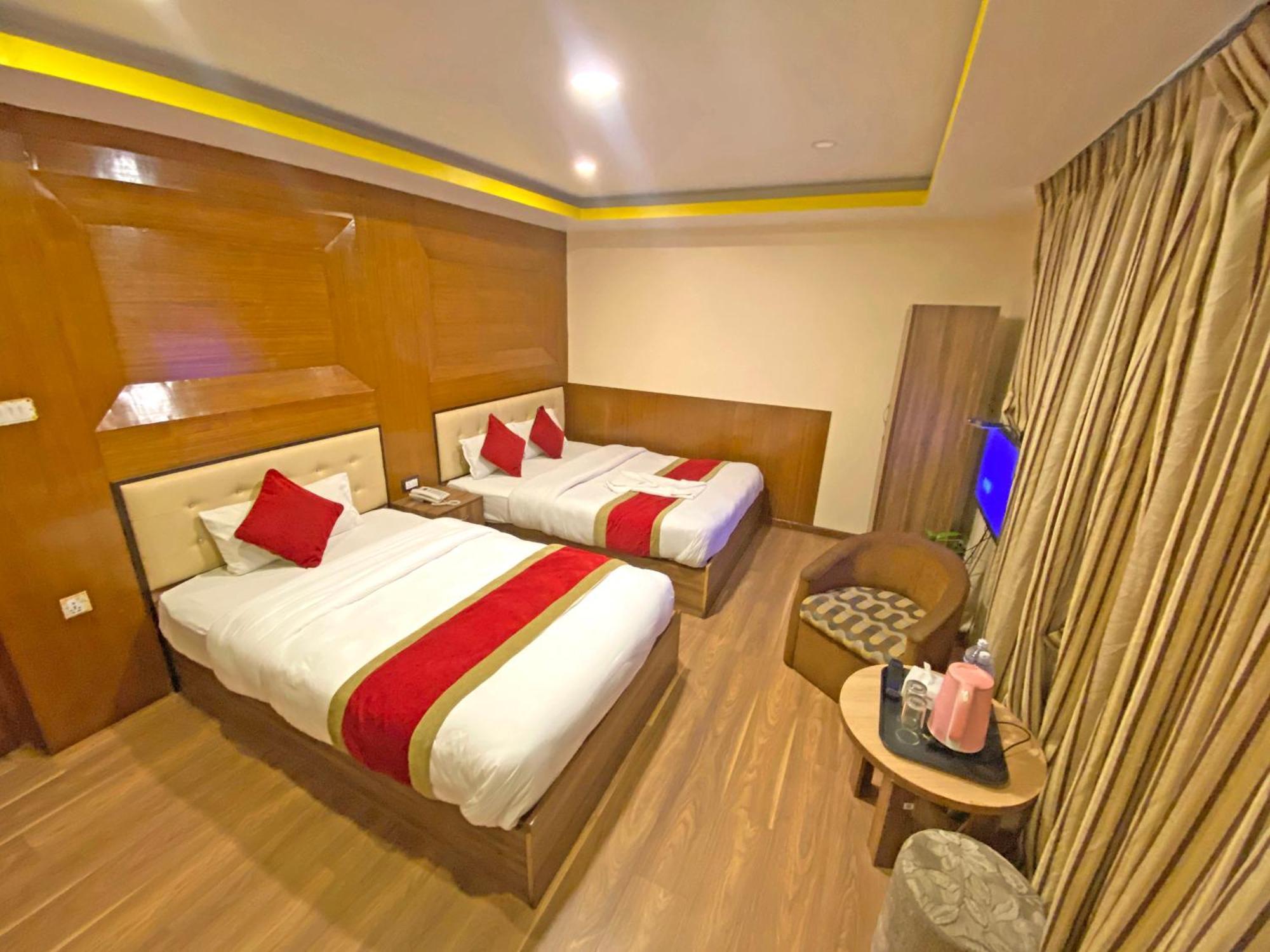 Hotel Airport Holiday Kathmandu Bagian luar foto