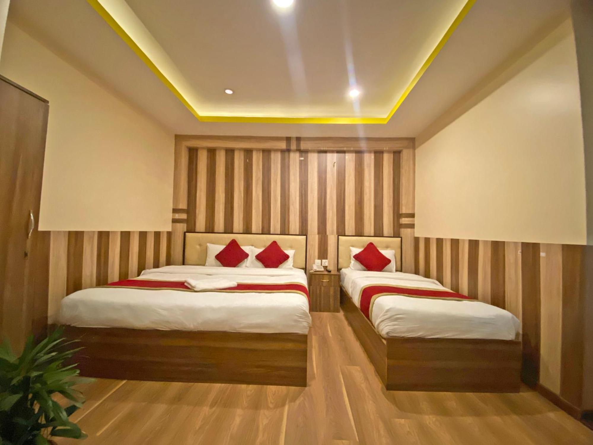 Hotel Airport Holiday Kathmandu Bagian luar foto